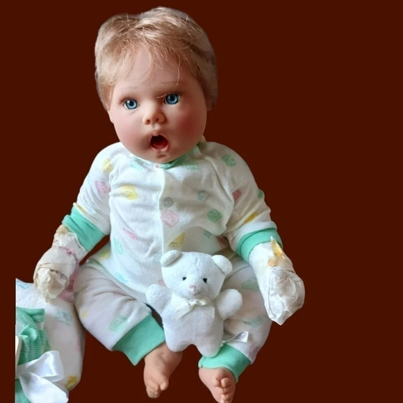 Lee Middleton little love cuddle bumps "19" - Picture 5 of 12